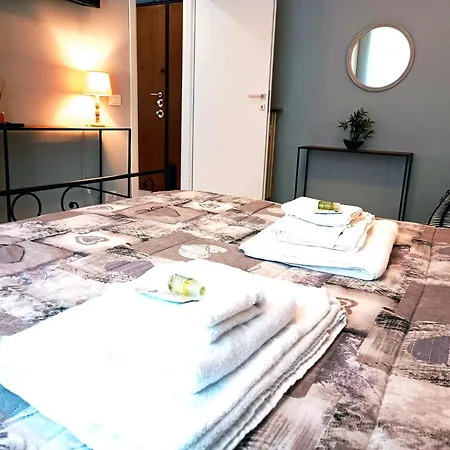 Apartment Casa Paolina A Metro San Paolo Rome